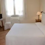Tanca Irde Szálloda